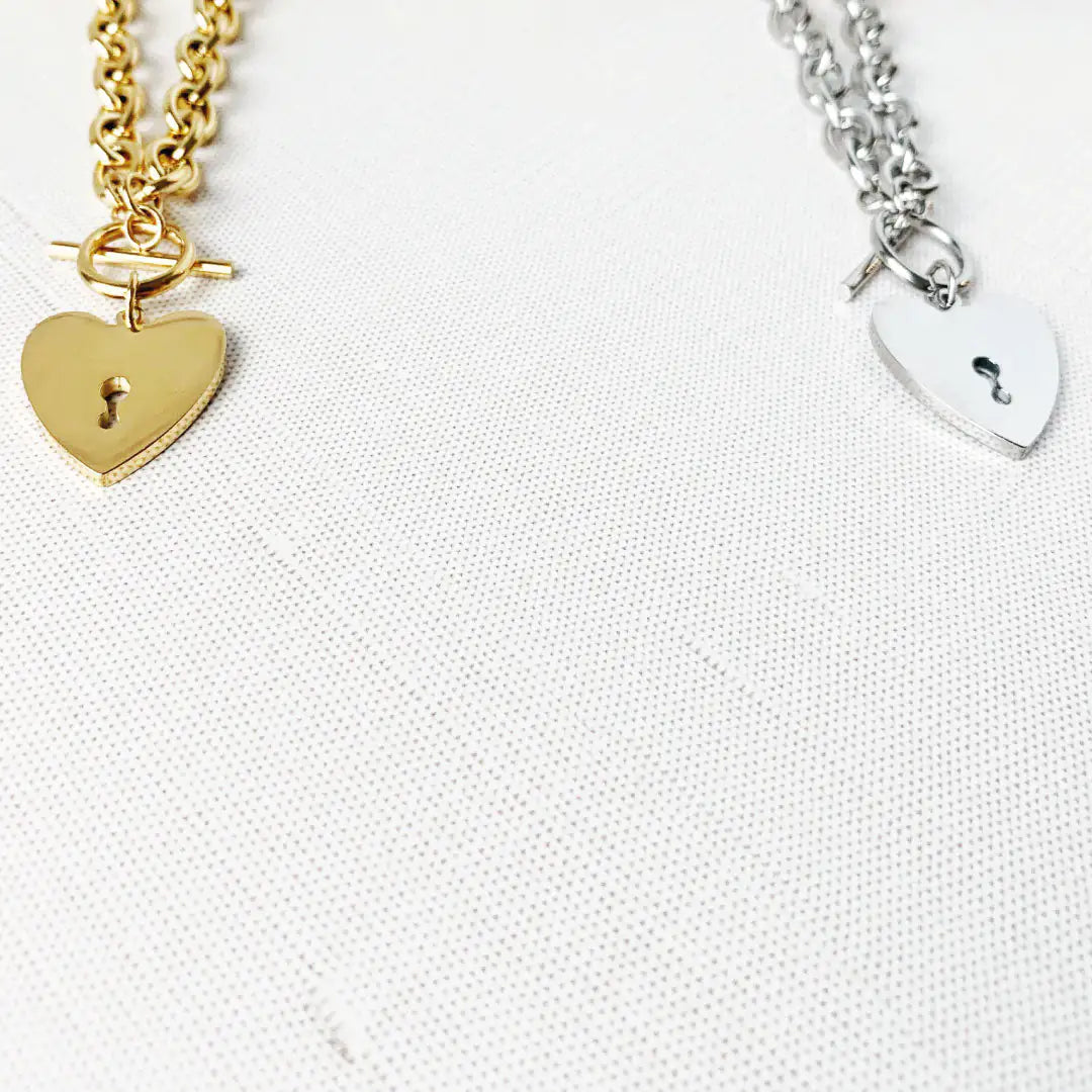 Casie Necklace: Chic and Contemporary Accessory smart-purchase