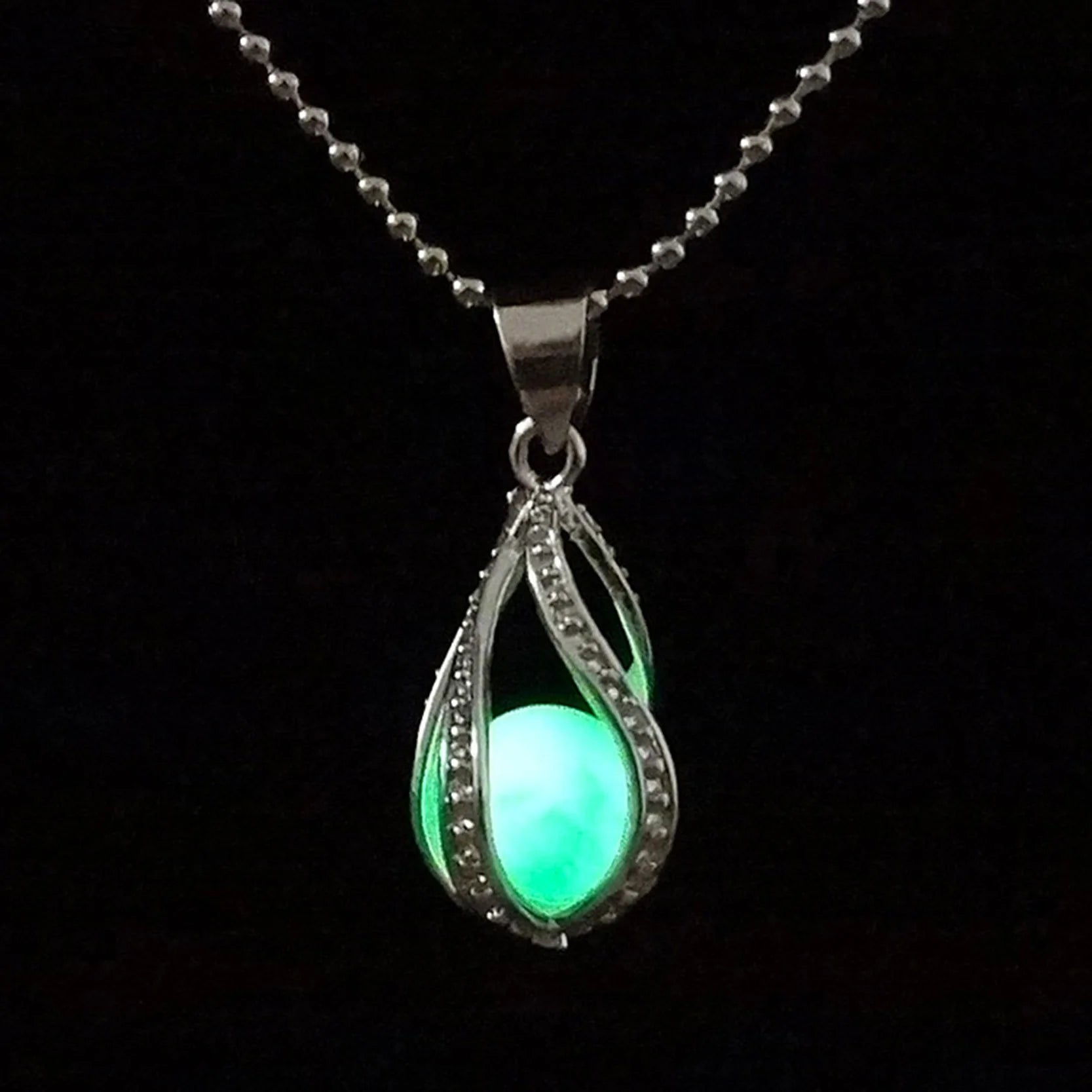 Luminous Pendant Necklace: Radiant Elegance with a 2 Stone Necklace Design smart-purchase