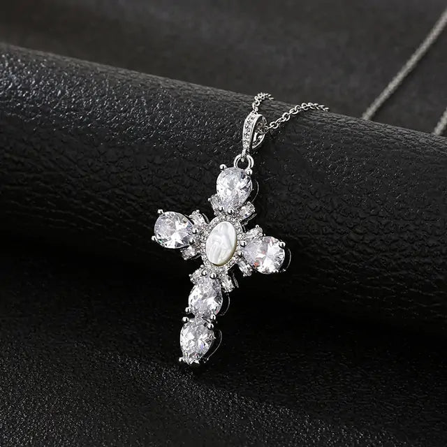 Pandora Cross Pendant Necklace: Timeless Faith with Dainty Elegance smart-purchase