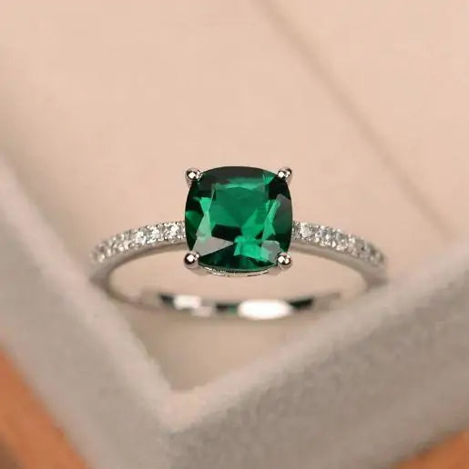 Embellished Emerald Luxury Ring for Elegant Style - Unique Diamond Rings with Timeless Beauty smart-purchase