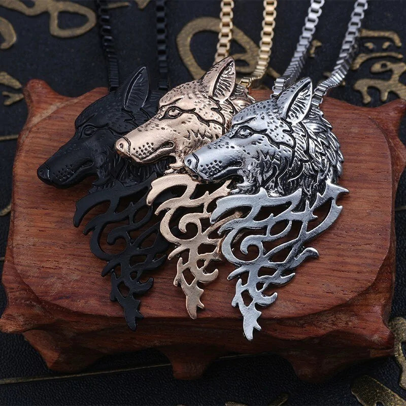 Wolf Head Pendant Necklace: Silver Locket Necklace Vintage Style for Fierce Elegance