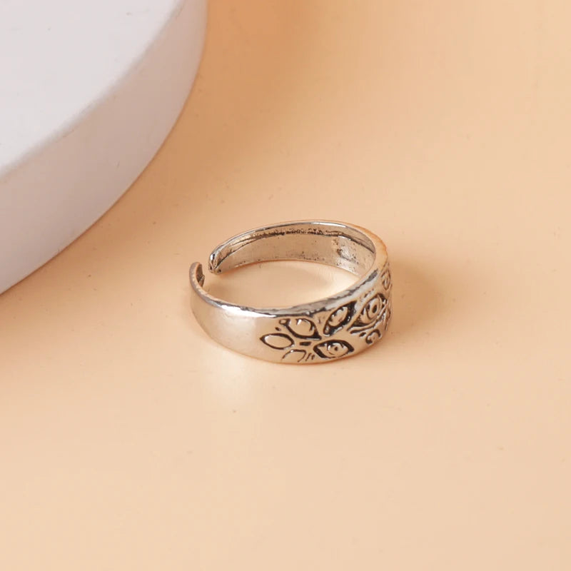 Black Gold Ring – Men's Demon Eye Evil Ring for Bold Style