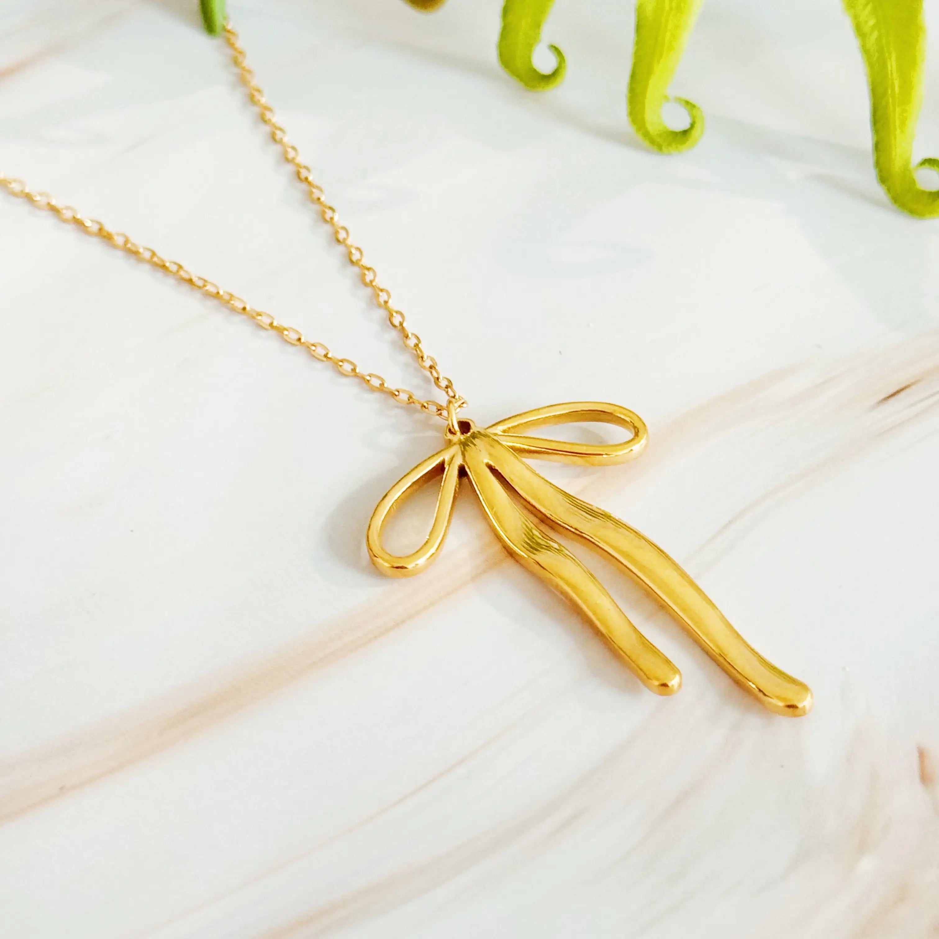 Stylish Bow Pendant Necklace: Pandora Locket Necklace for Chic Elegance smart-purchase