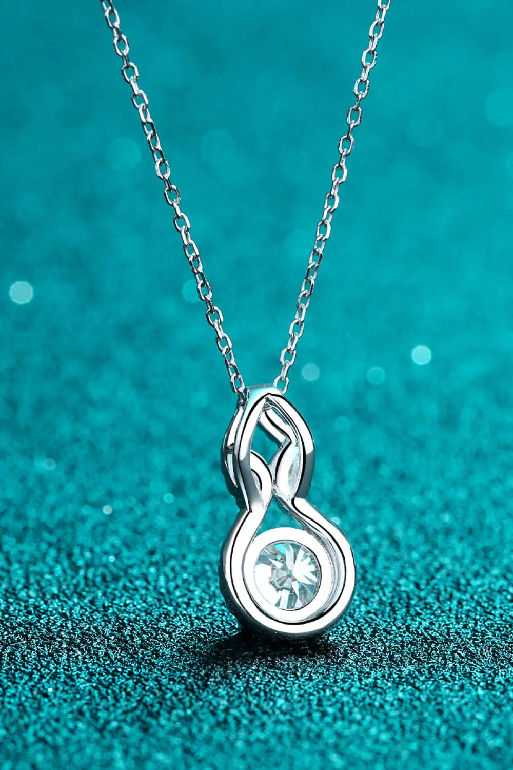 Sterling Silver Necklace with Pendant: 1 Carat Moissanite for Elegant Shine smart-purchase