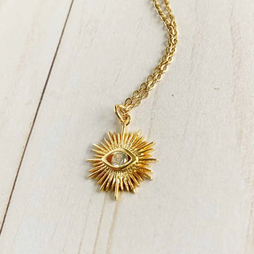 Holly Necklace: Elegant Charm with Gold Necklace Pendant for Every Occasion