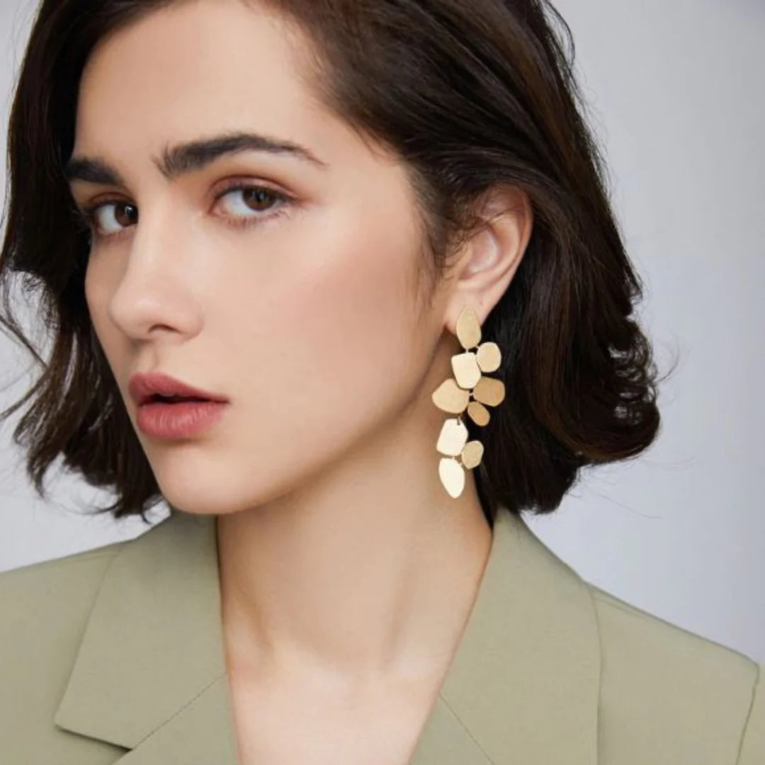 Dangle and Drop Earrings: White Gold Dangle Earrings with Flower Design smart-purchase