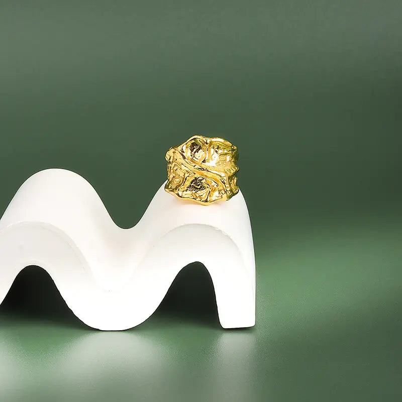 Minimalist Gold Rings – Matte Surface Ellipse Rings for Women’s Modern Style smart-purchase
