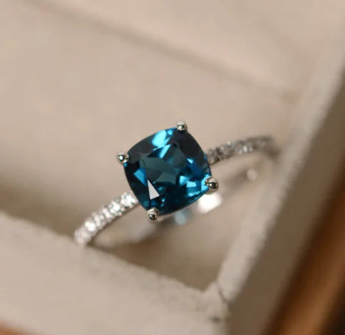 Crystal Blue Square Stone Ring – A Stunning Gold Statement Ring for Timeless Elegance