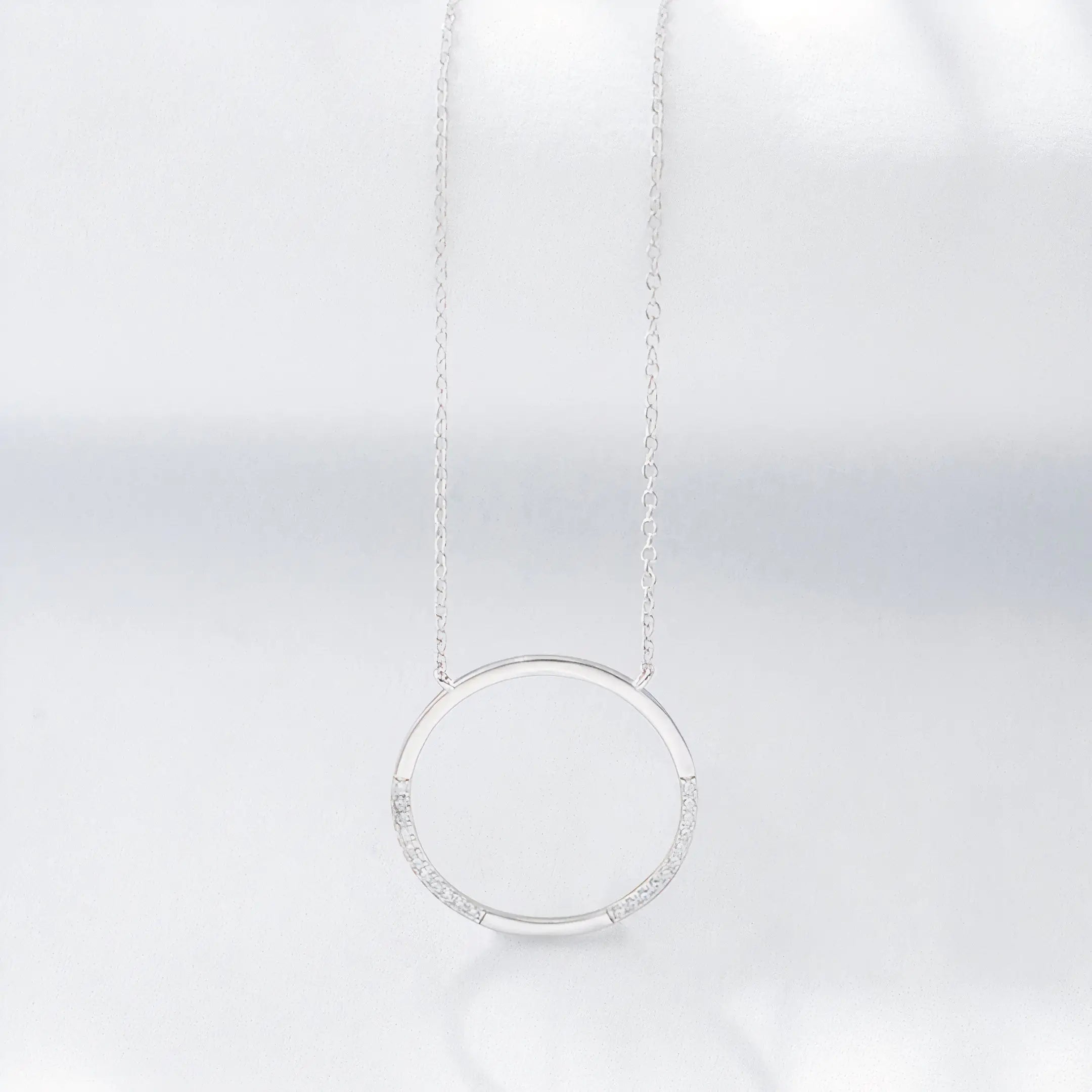 Gold Pendant Chain: Zuzy Necklace with Circle Pendant for Trendy Style smart-purchase