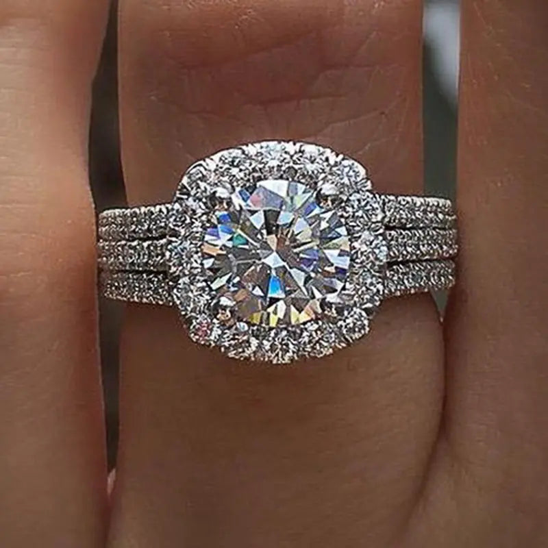 Cubic Zirconia Rings – 14K Gold Women’s Trendy Ring with Brilliant Gold Infinity Ring Design