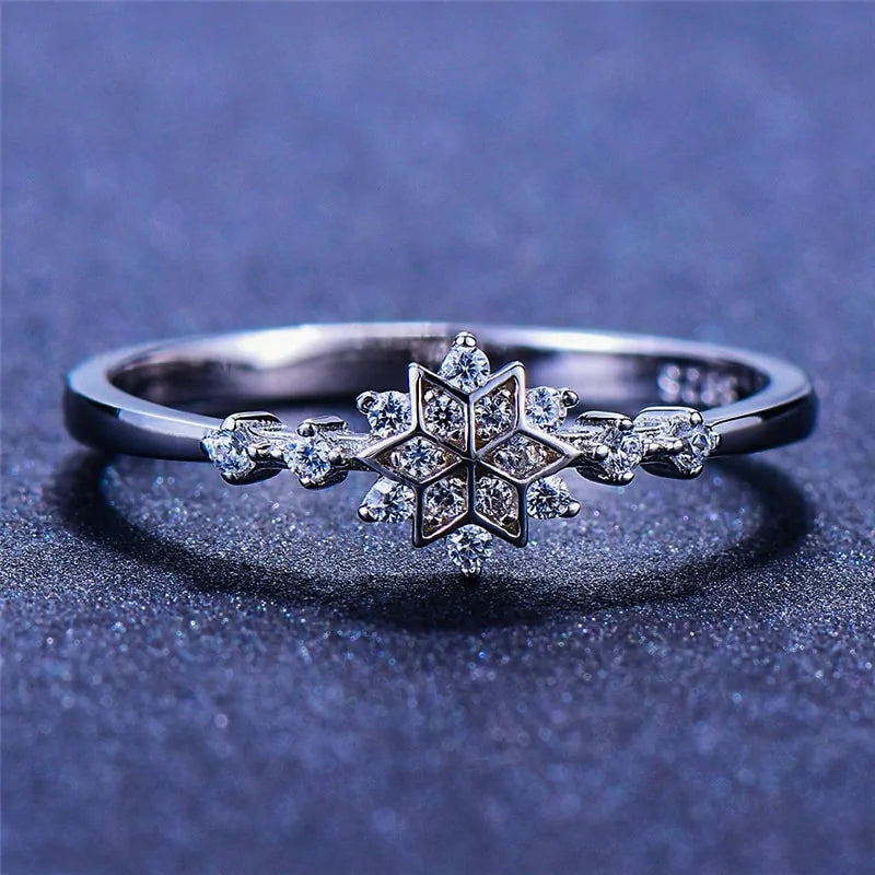 Gold Floral Ring – Luxury Flower Snowflake Ring for Elegant Women smart-purchase