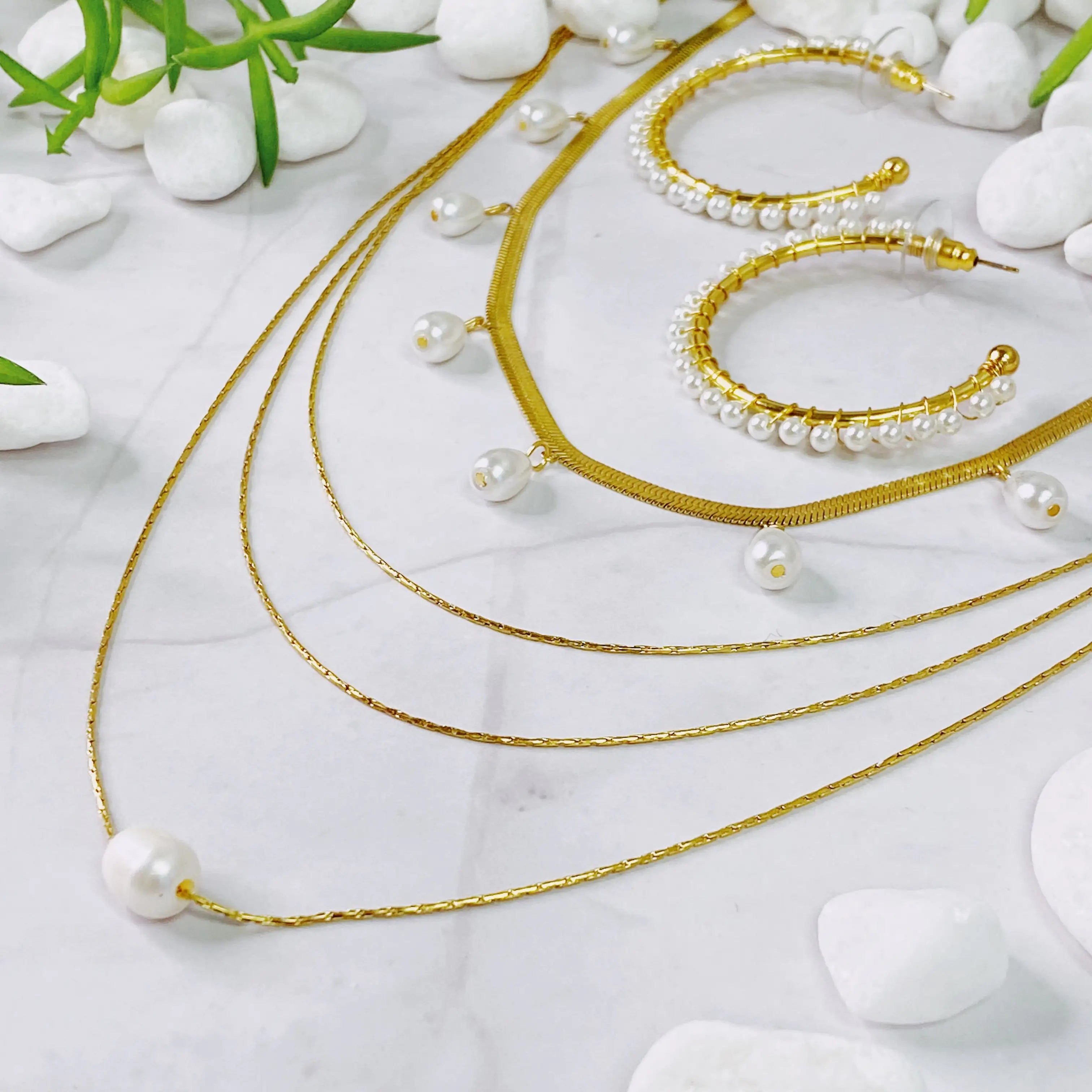Layered Freshwater Pearl Pendant Necklace with Gold Chain Pendant smart-purchase