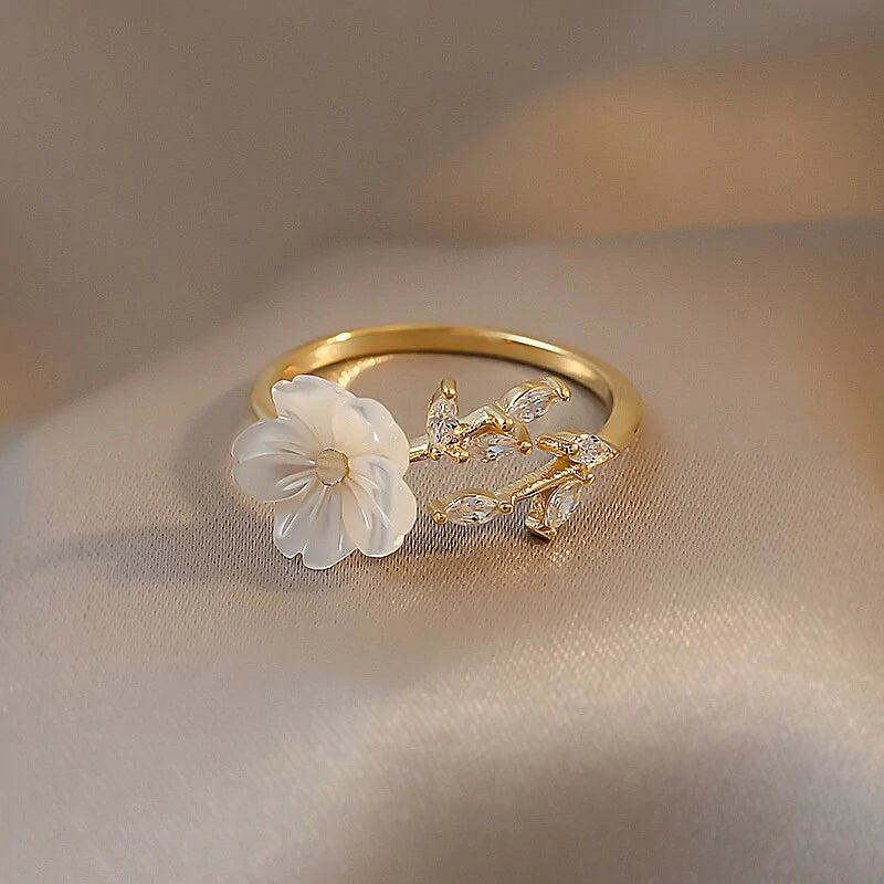 Unique Gold Rings – White Shell Flower Opening Rings for Elegant Style smart-purchase
