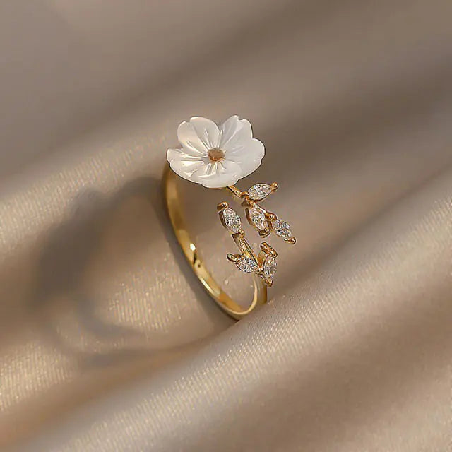 Unique Gold Rings – White Shell Flower Opening Rings for Elegant Style smart-purchase