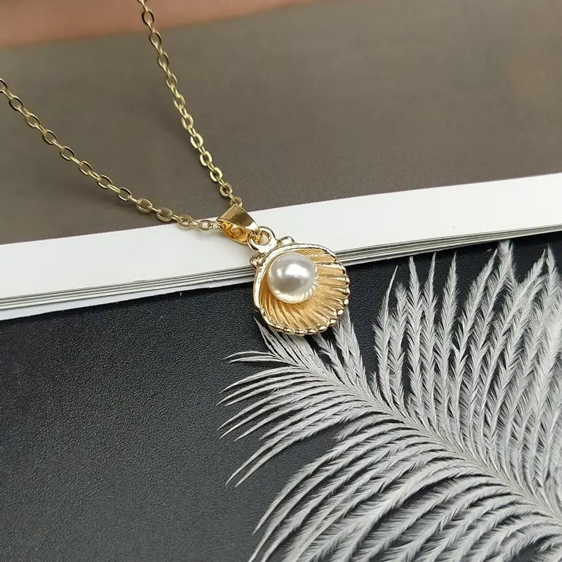 Shell Pearl Pendant: 18k Gold Heart Locket Necklace for Elegant Beach-Inspired Style smart-purchase