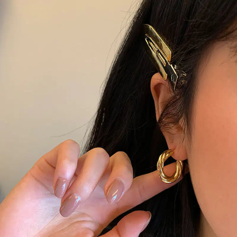 Golden Minimalist Earrings – Small 14K Gold Hoop Earrings for Subtle Elegance smart-purchase