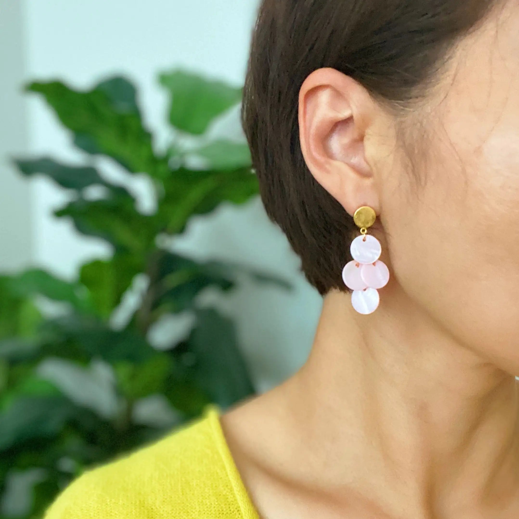 Shell Disc Chandelier Earring – Acrylic Earrings DIY for Beachy Vibes smart-purchase