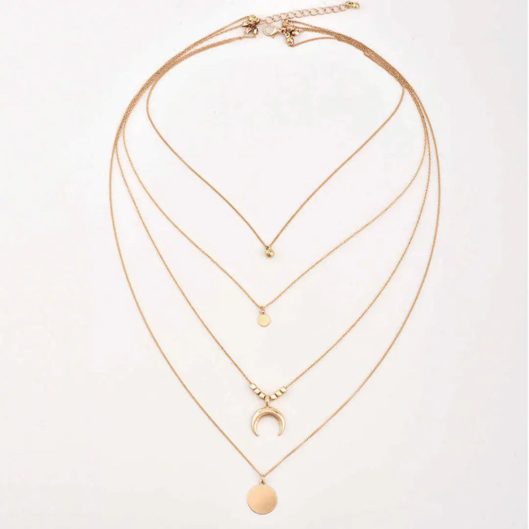 Lou Necklace: Simple Elegance with Gold Pendant Chain for Everyday Wear