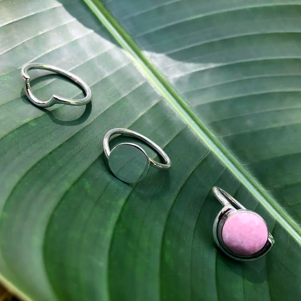 Full Moon Ring: Celestial Inspired Jewelry - Vintage Minimalist Engagement Ring