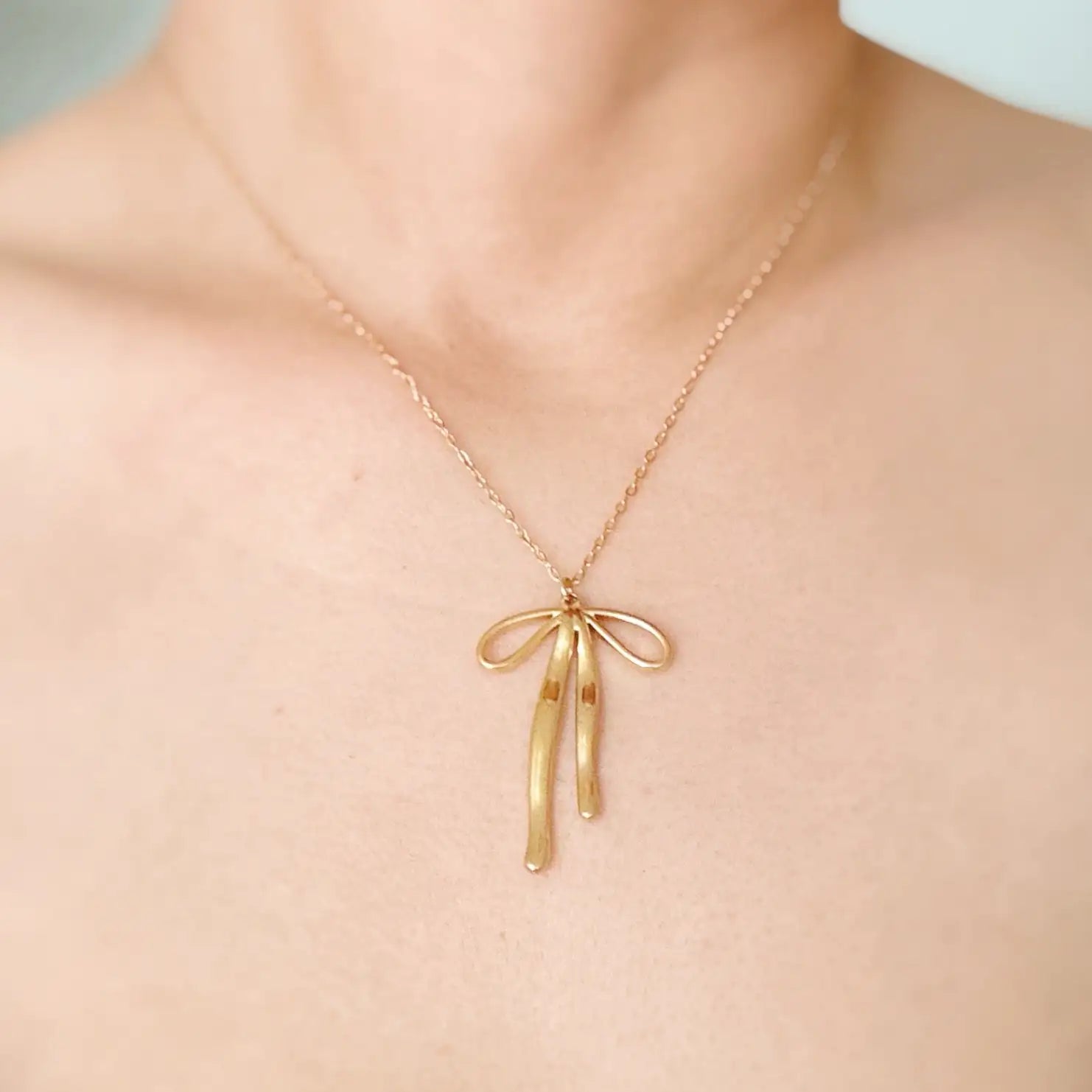 Stylish Bow Pendant Necklace: Pandora Locket Necklace for Chic Elegance smart-purchase