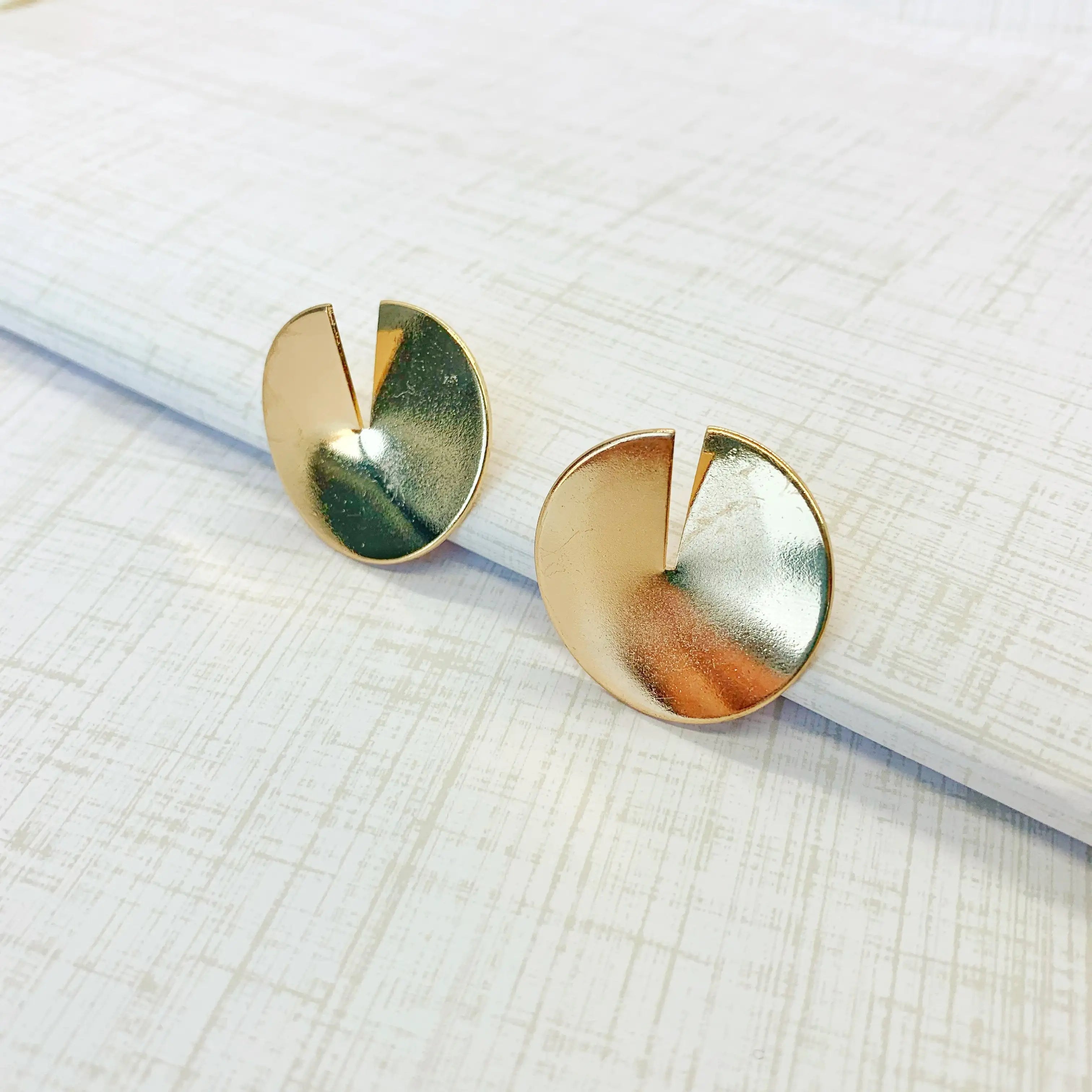 Tiffany and Co Stud Earrings: Coin Earrings for Timeless Appeal smart-purchase