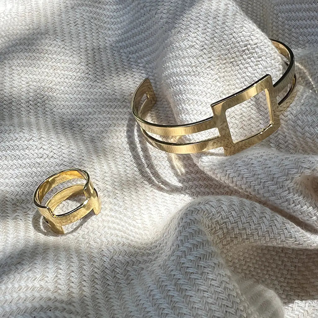 Geo Stripe Bombshell Ring: 14k Gold Minimalist Rings with Unique Geometric Design smart-purchase